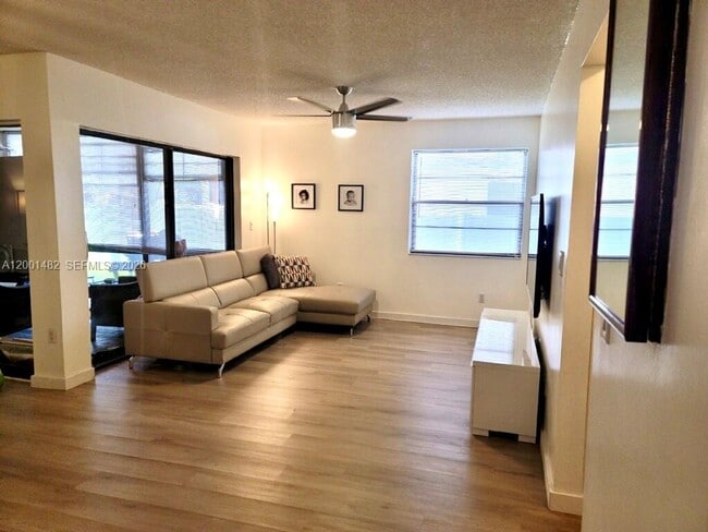 Photo - 11905 NW 11th St Unit 11905