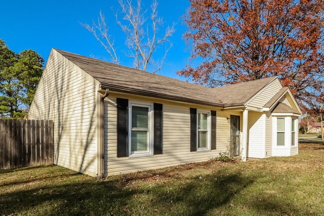 Photo - 7900 Rochelle Rd