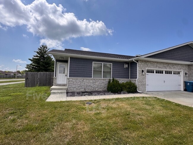 Building Photo - 1203 Hawthorn Ct Rental