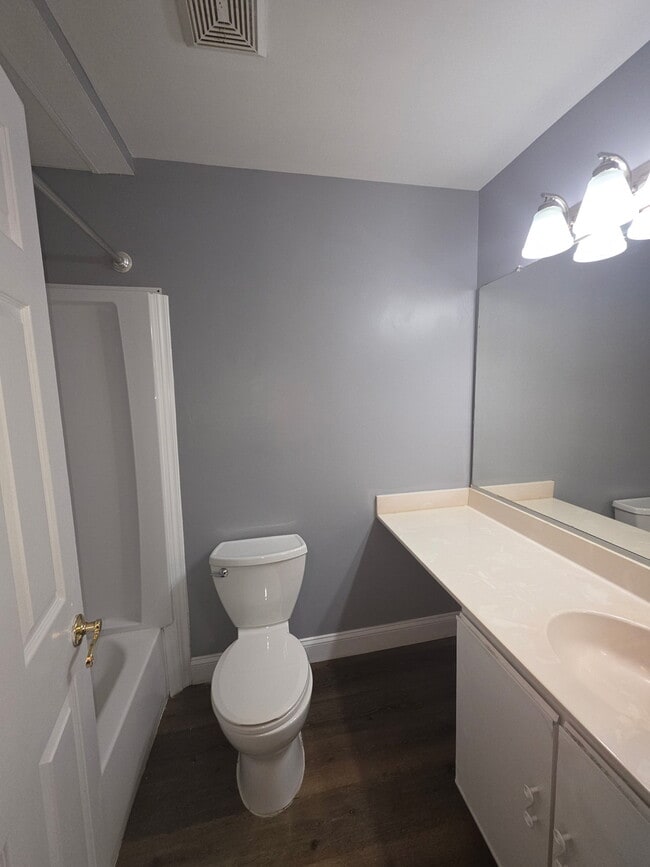 Photo - 4 Banyan Wood Ct