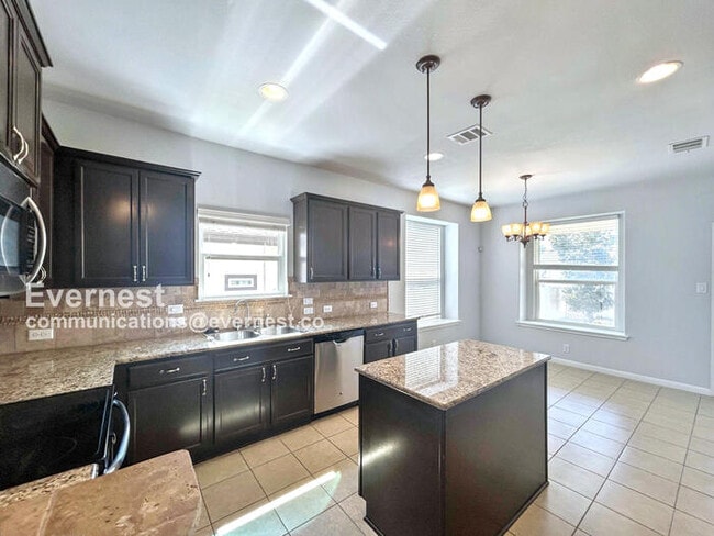 Photo - 817 Noatak Trail