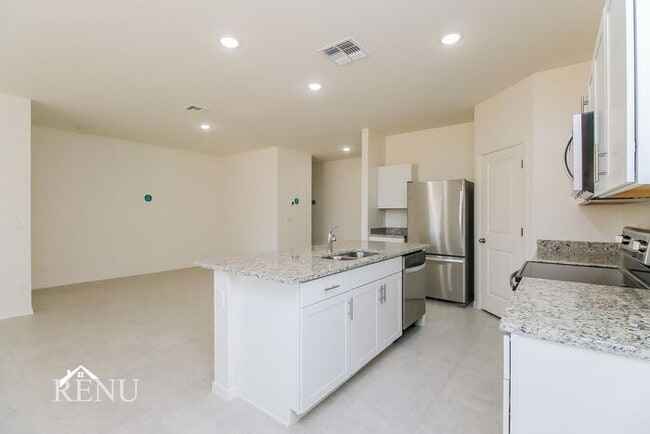 Photo - 35396 W San Capistrano Ave