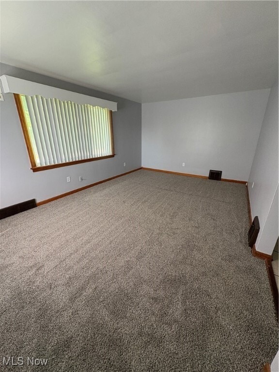Building Photo - 996 Lincoln Ave SE Rental