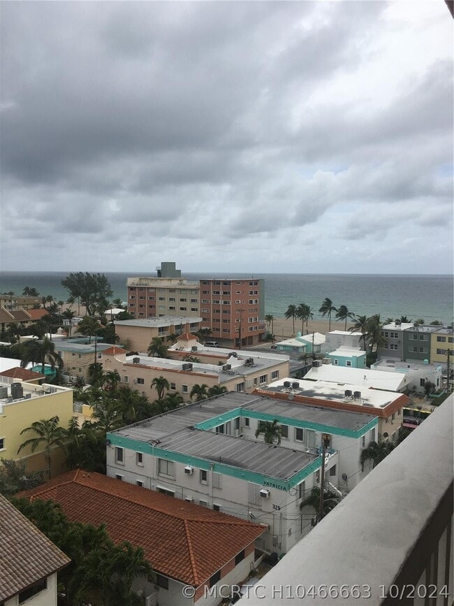 Building Photo - 801 S Ocean Dr Unit 905