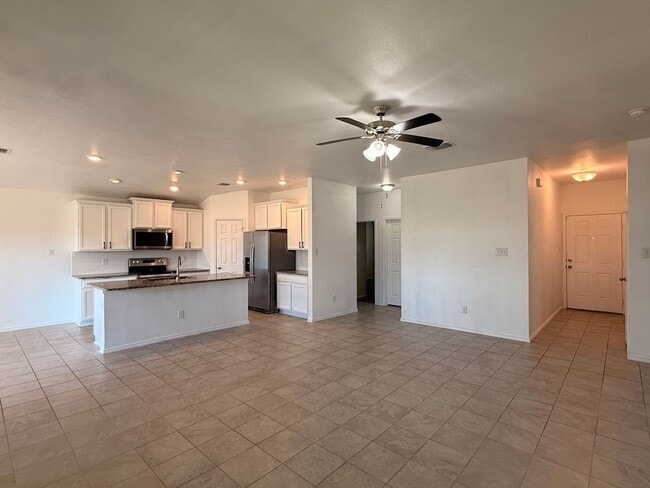 Photo - NEW IN MANAGEMENT - AVAILABLE NOW!