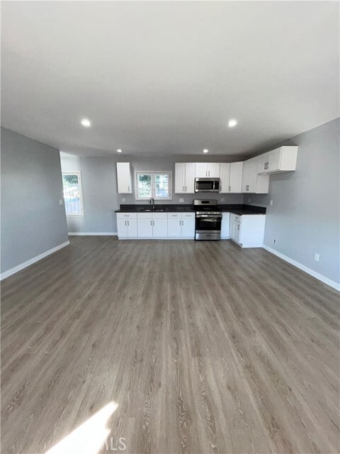 Photo - 531 W 56th St