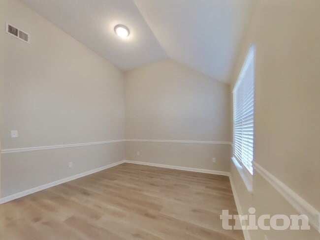 Photo - 11 Melleray Ct