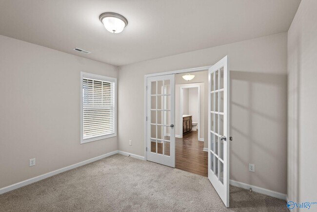 Photo - 338 Fenrose Dr