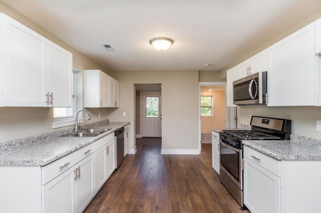 Photo - Two Bedroom Home in Central Columbia