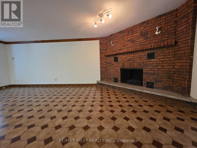 Photo - 23 Connie Dr