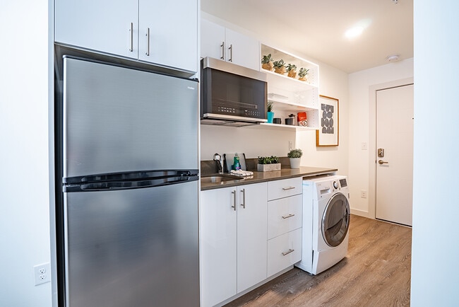 Photo - Rise on 67th