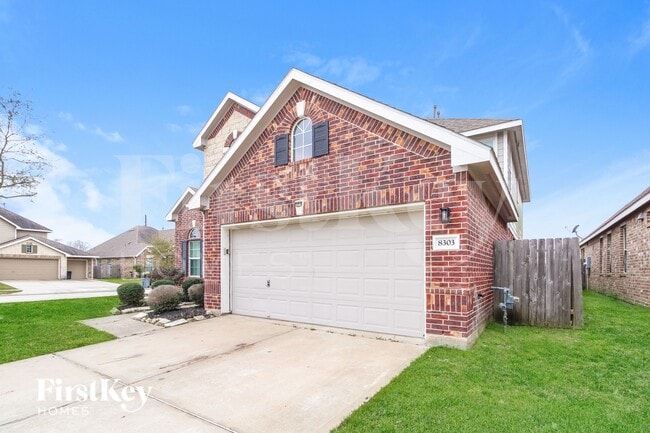 8303 Egret Bay Cir