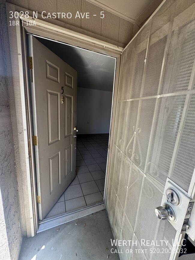 Building Photo - 3028 N Castro Ave Unit 5 Rental