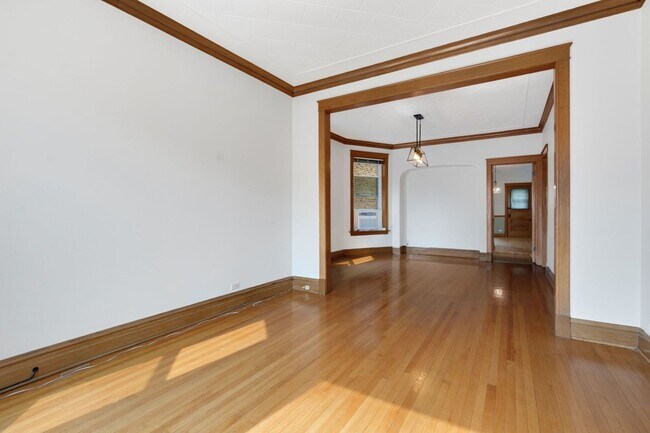 Photo - 2630 N Sacramento Ave Unit 1