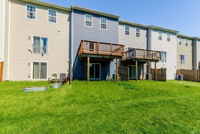 Photo - 172 Drexel Ct