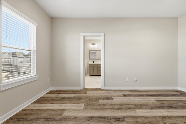 Photo - 417 Stonework Sage Ln