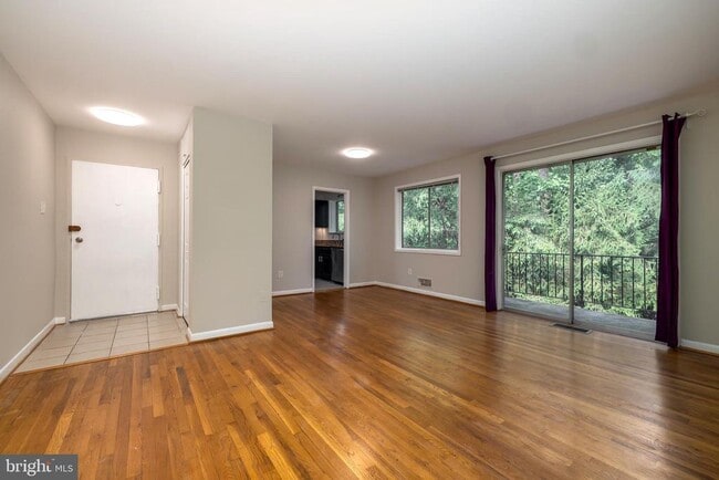 Photo - 10506 Weymouth St Unit 203