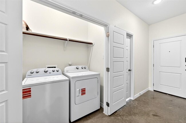 Photo - 628 Pacific Crest Trl