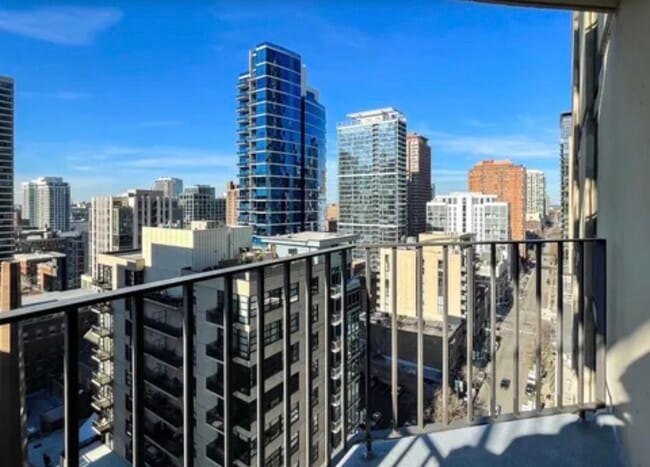 Photo - 70 W Huron St Unit 1805