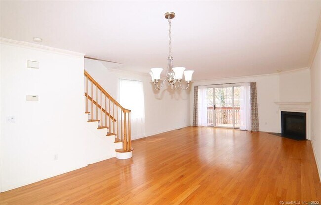 Photo - 180 Turn of River Rd Unit 4A