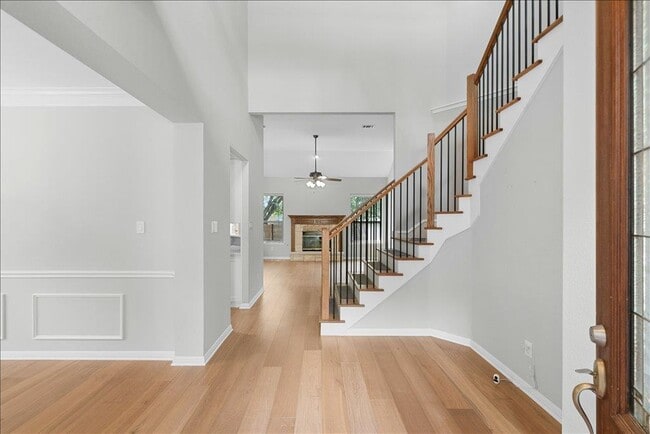 Photo - 5301 Deerwood Ln