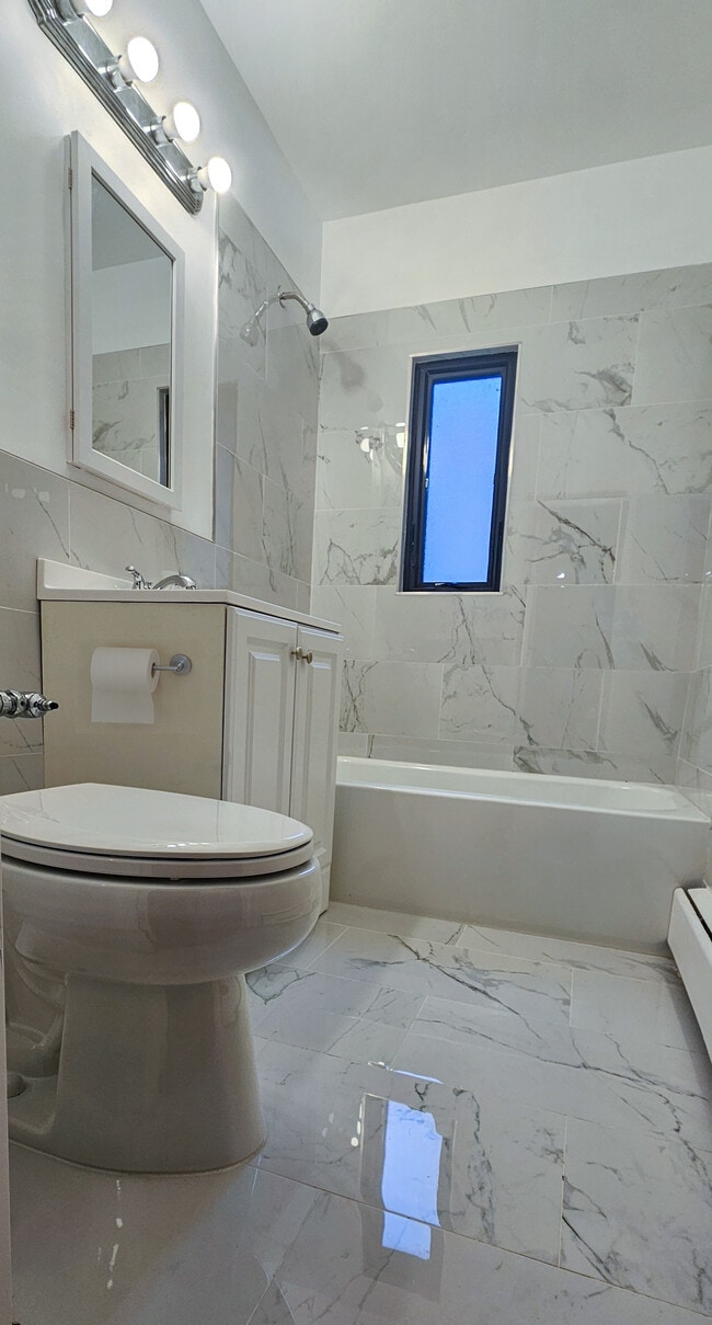 Photo - 231 W 256th St Unit Floor1