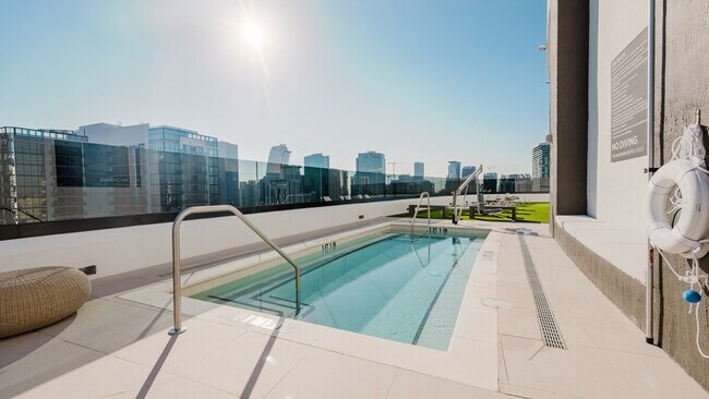 Photo - 45 NW 1st St Unit SI ID1510942P