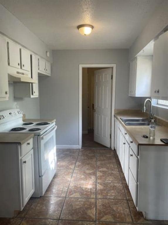 Photo - 105 Cockerham St