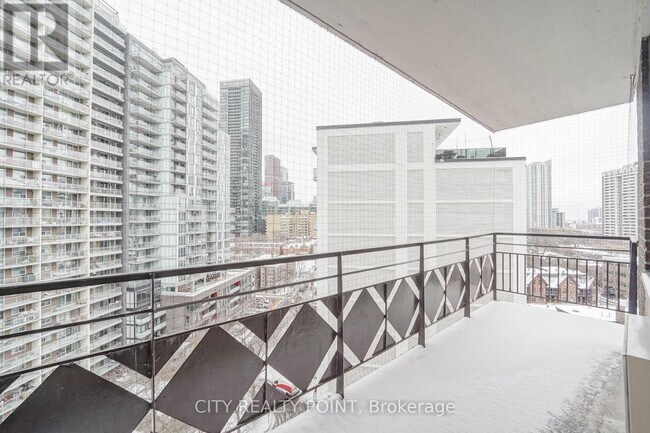 Photo - 55 Isabella St Unit 204