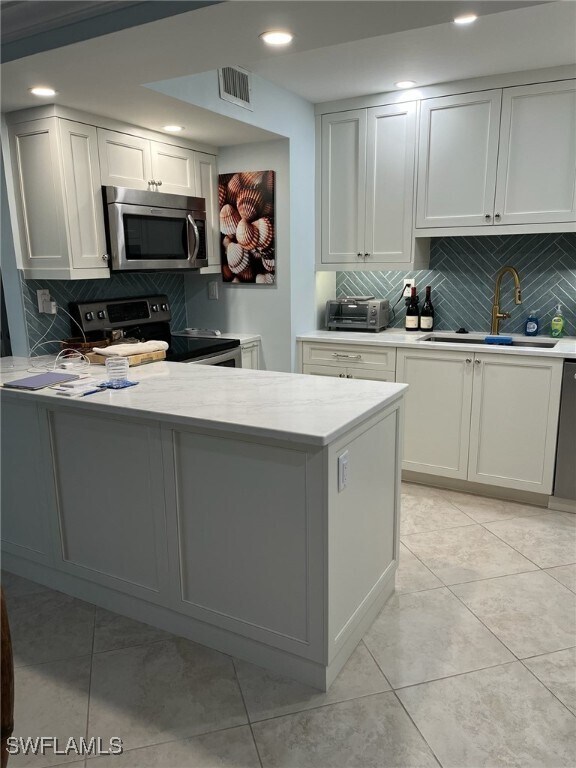 Photo - 3443 Gulf Shore Blvd N Unit 809