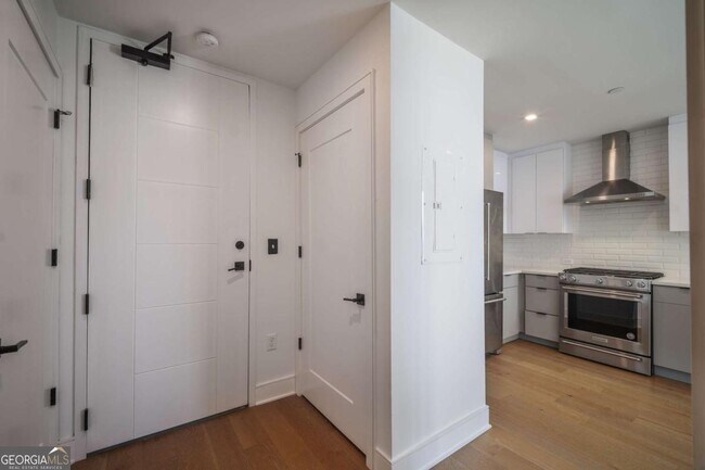 Photo - 788 West Marietta St NW Unidad 1304