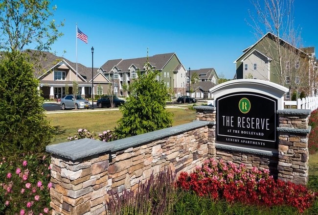 The Reserve at the Boulevard apartments — community photo