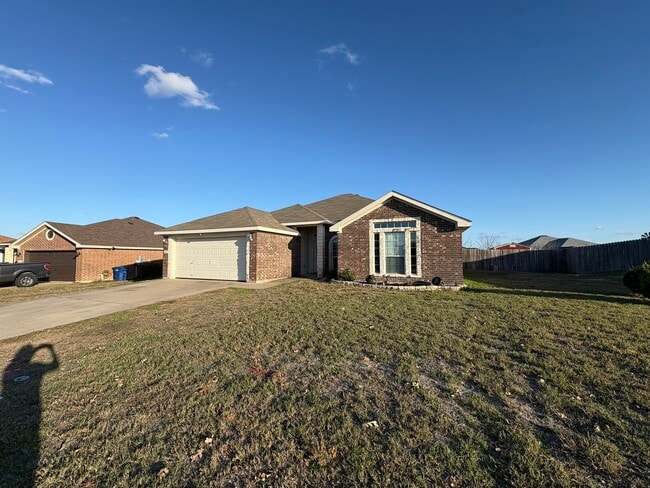 Photo - 2508 Isabelle Dr