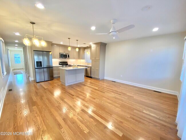Photo - 508 McCabe Ave