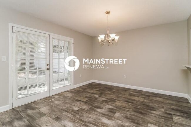Photo - 3 Bedroom Pet-Friendly Home in APOPKA, FL with Main Street Renewal
