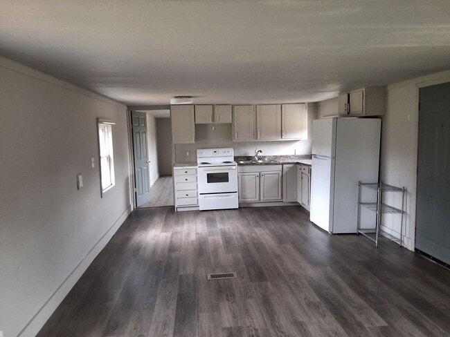 Photo - Cozy 2 Bed, 1.5 Bath Home