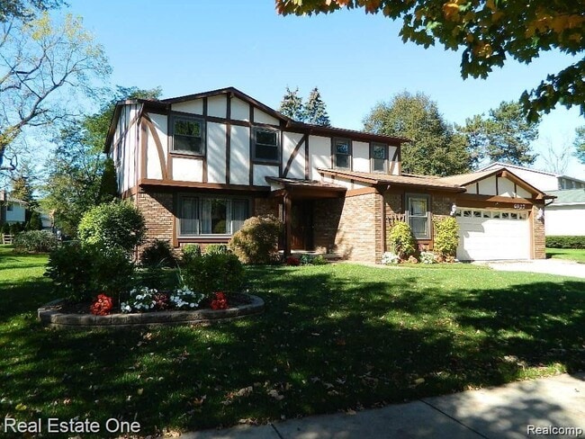 Photo - 6927 Northpoint Dr