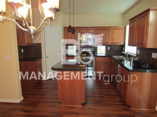 Photo - Beautiful Beaverton Home with Spacious Yard and Solar Panels that Save You Money!