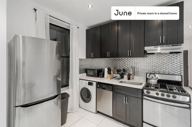 Room in Shared 3 bed/1 bath home in Upper West Side