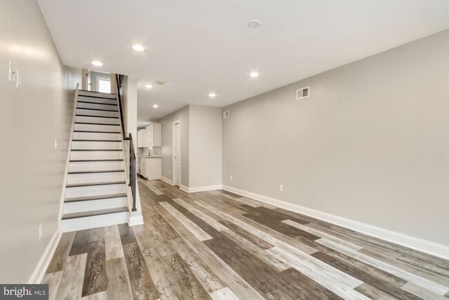 Building Photo - 2439 Jasper St Rental