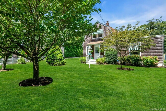 Photo - 107 Sebonac Rd