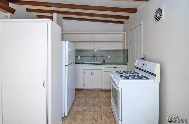 Photo - 676 S Orange Ave