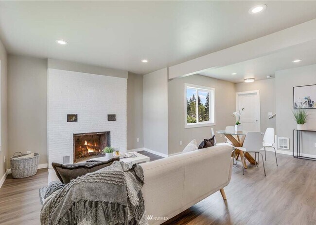 Photo - NOW AVAILABLE FOR RENT-4bd/2ba -8816 S Yakima Ave, Tacoma, WA 98444