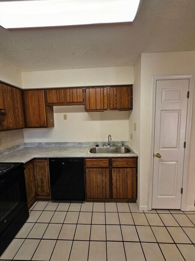 106 Grn Mdws Rd Unit 9