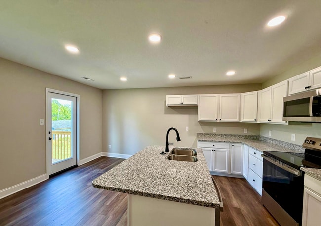 Kitchen/Dining - 7302 Bonnie Marie Way