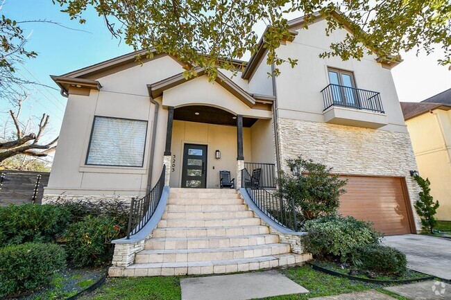 Building Photo - 3203 Blue Bonnet Blvd Rental