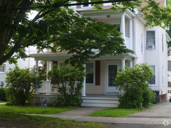 Building Photo - 256 N Main St Unit 2 Rental