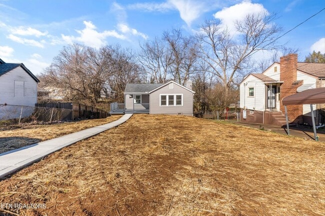 Photo - 3615 Lilac Ave