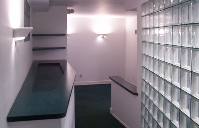 Photo - 409 S Division St