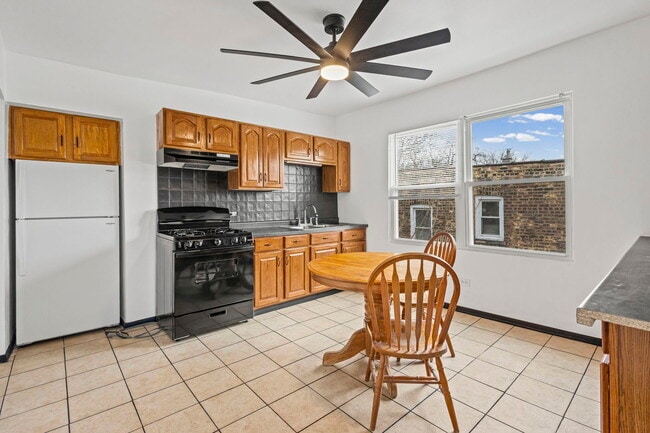 Photo - 4116 N Kilbourn Ave